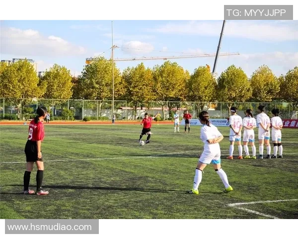 哈德起菲尔德对阵强敌的精彩赛事分析与战术探讨 哈德起菲尔德对阵强敌的精彩赛事分析与战术探讨